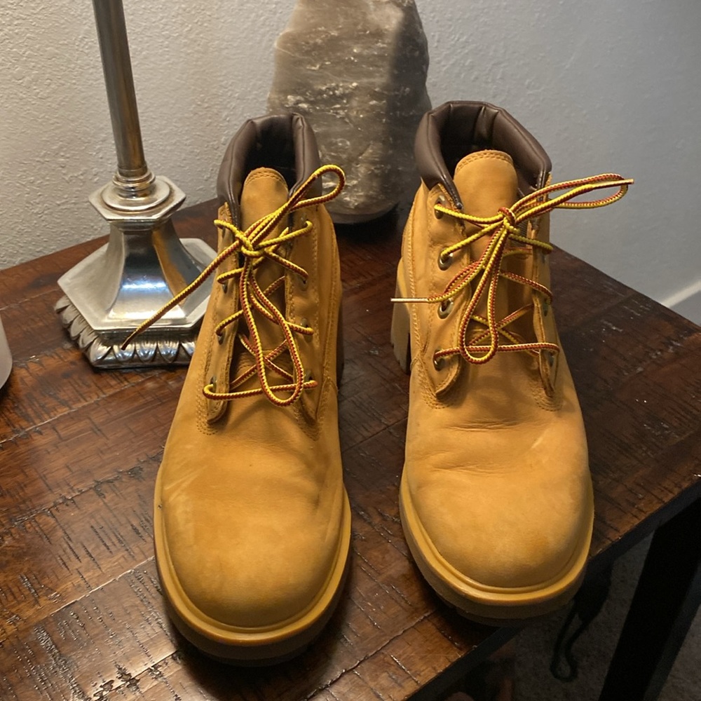 TIMBERLAND BOOTS